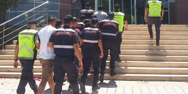 Kaçmaya çalışan FETÖ'cü hainler yakalandı