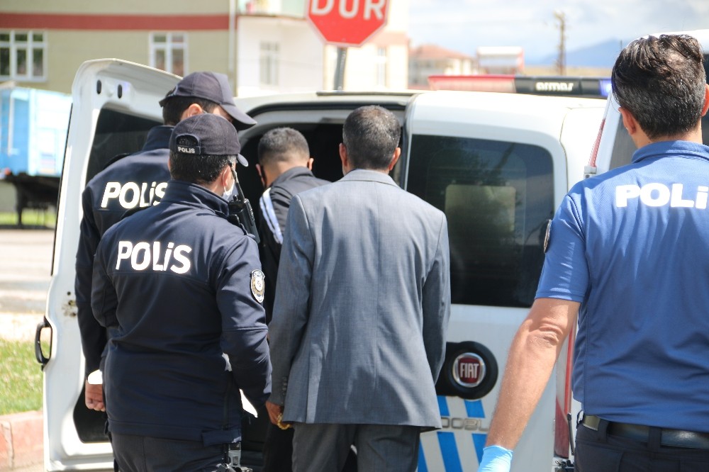 Kaçtılar ama polis yakaladı, 13 bin 800 TL ceza kesti 