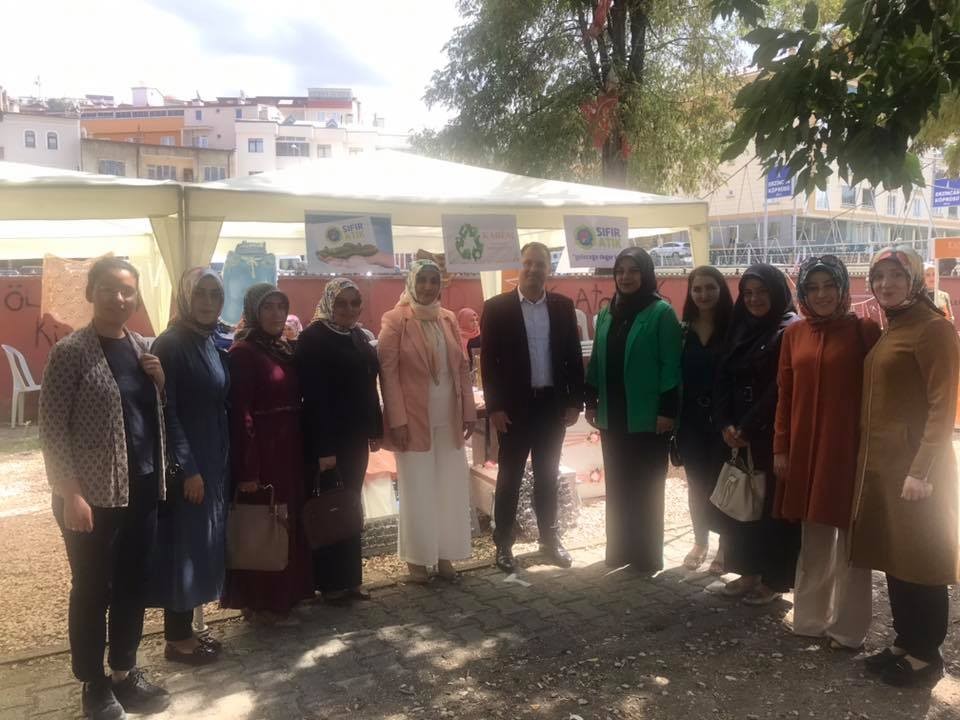 KADEM’den sıfır atık geri dönüşüm sergisi 