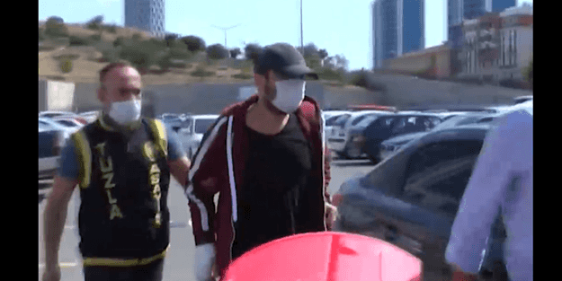 Kadere bak! Halil Sezai adliyeye getirilirken 'ezan' okundu