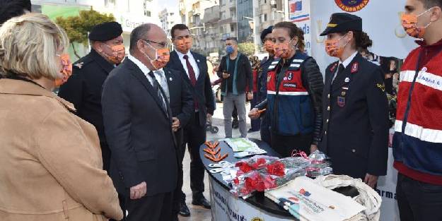 KADES uygulamasını tiyatro oyunuyla anlattılar