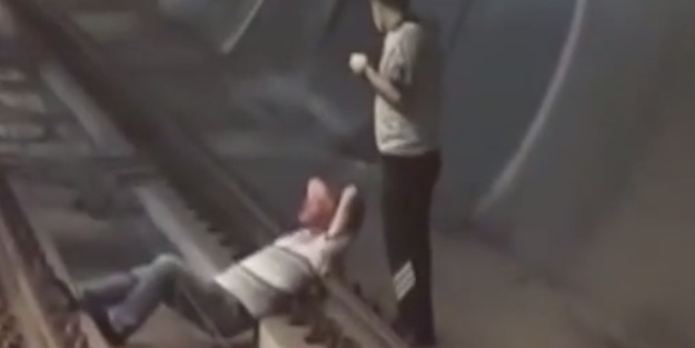 Kadıköy metrosunda şok eden görüntü!