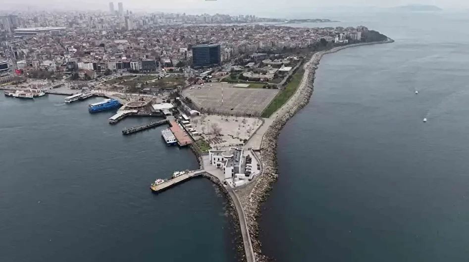 Kadıköy rıhtımına cami istemezükçü tayfanın hedefinde