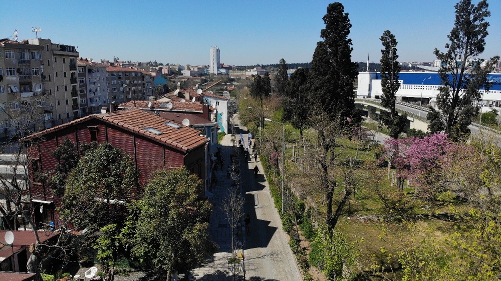 Kadıköy sokaklarında bandolu moral konseri 
