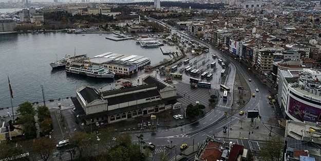 Kadıköy'de açık alanlarda toplantı ve gösteri yürüyüşü yasaklandı