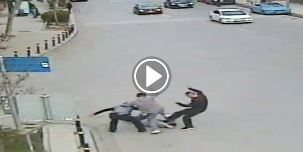 Kadıköy'de dehşet! Döve döve öldürdüler