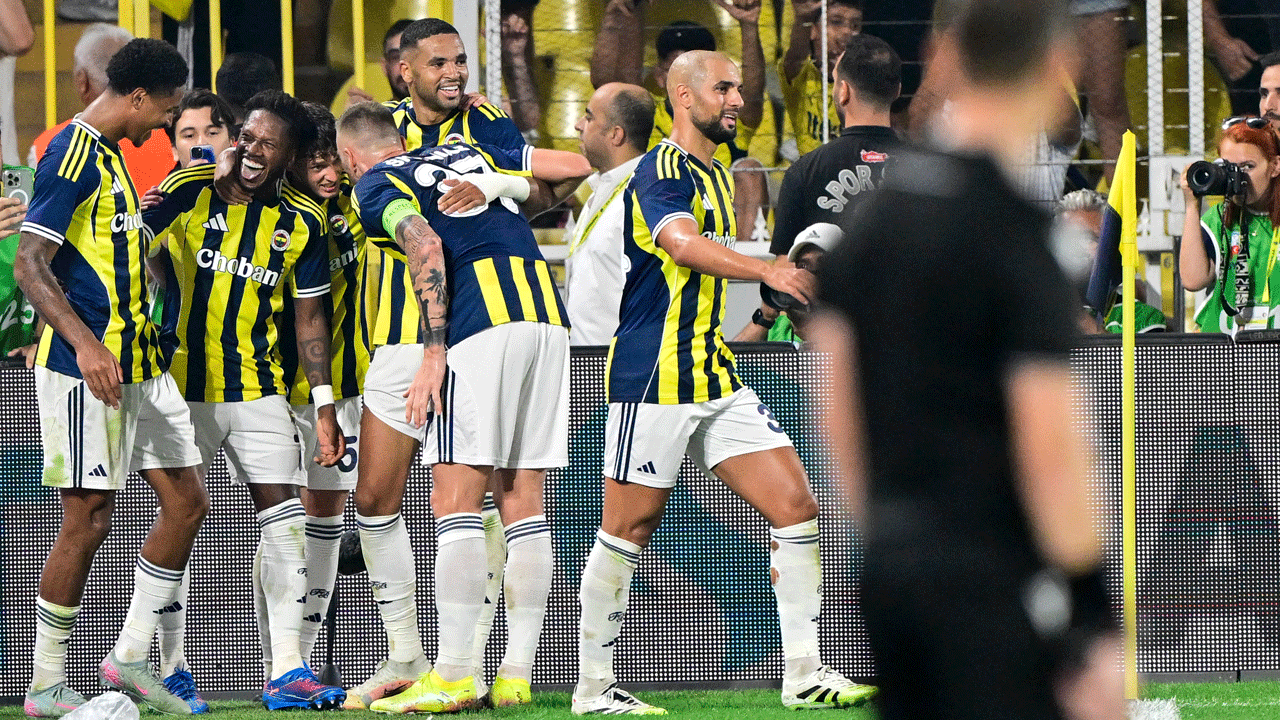 Kadıköy’de Fenerbahçe şov: Feyenoord'u 5 golle ezip geçti