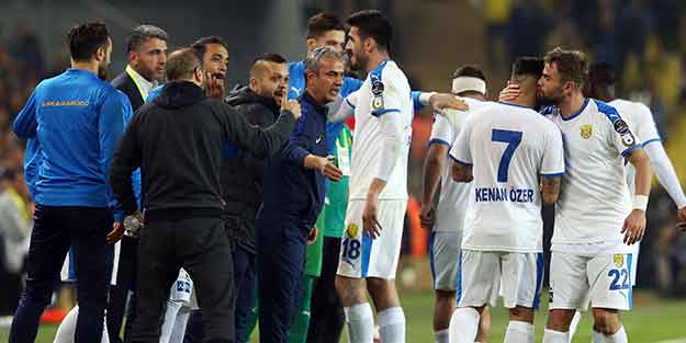 Kadıköy'de İsmail Kartal sesleri