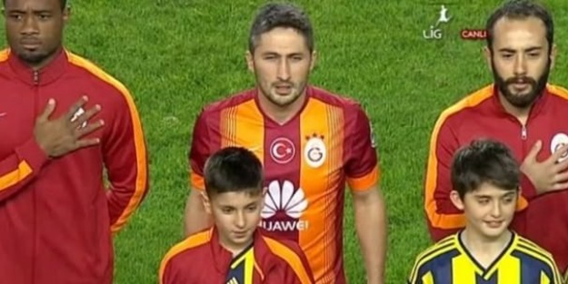 Kadıköy'de Sabri'den alkış alan hareket!