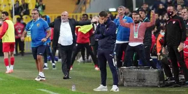 Kadıköy'de 'yönetim istifa' sesleri yükseldi