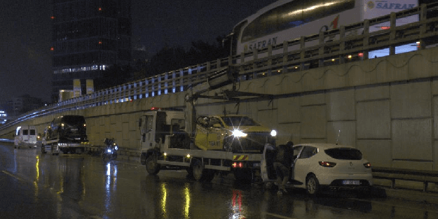 Kadıköy'de zincirleme kaza: Yaralılar var