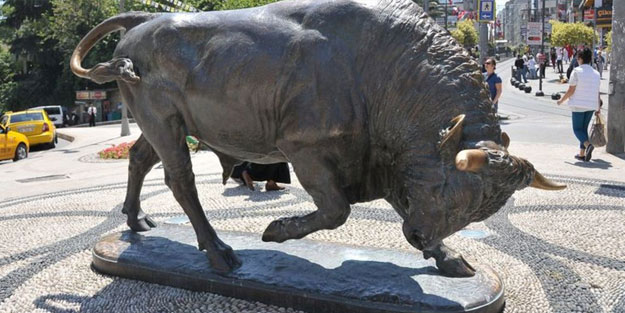 Kadıköy’deki boğa heykeli bakıma mı alındı? Kadıköy Boğa Heykeli ne zaman kim tarafından yapıldı?