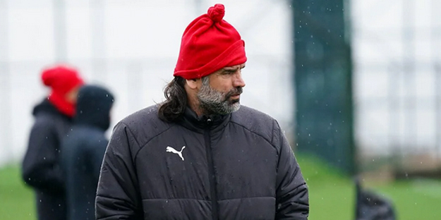 Kadıköy'deki maç sonrası demediğini bırakmamıştı! 'Deli İbrahim' lakaplı Üzülmez Hoca'dan Fenerbahçe çıkışı...