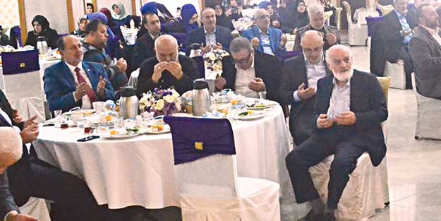 Kadim dostlar bir arada