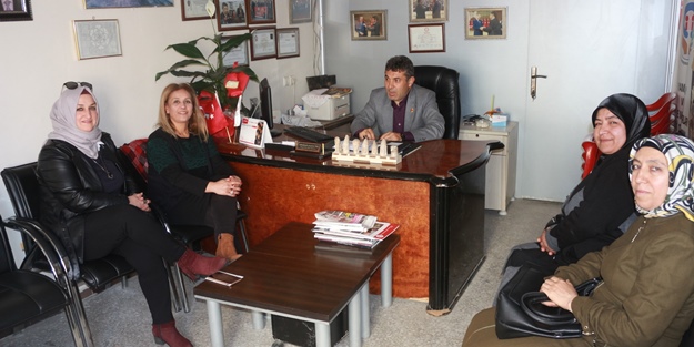 Kadın adaylar, Abdulkadir Geylani Taş ile bir araya geldi