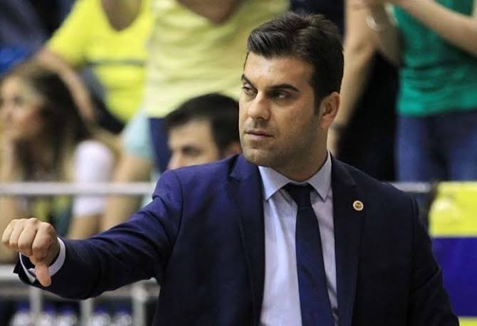 Kadın basketbol takımının yeni antrenörü belli oldu 