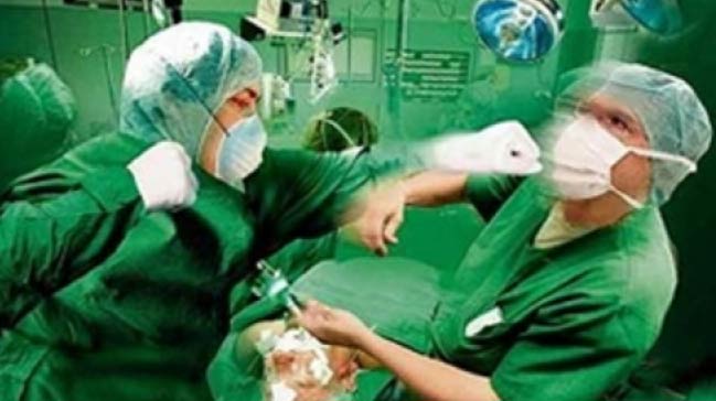 Kadın doktorların kavgası karakolda bitti!