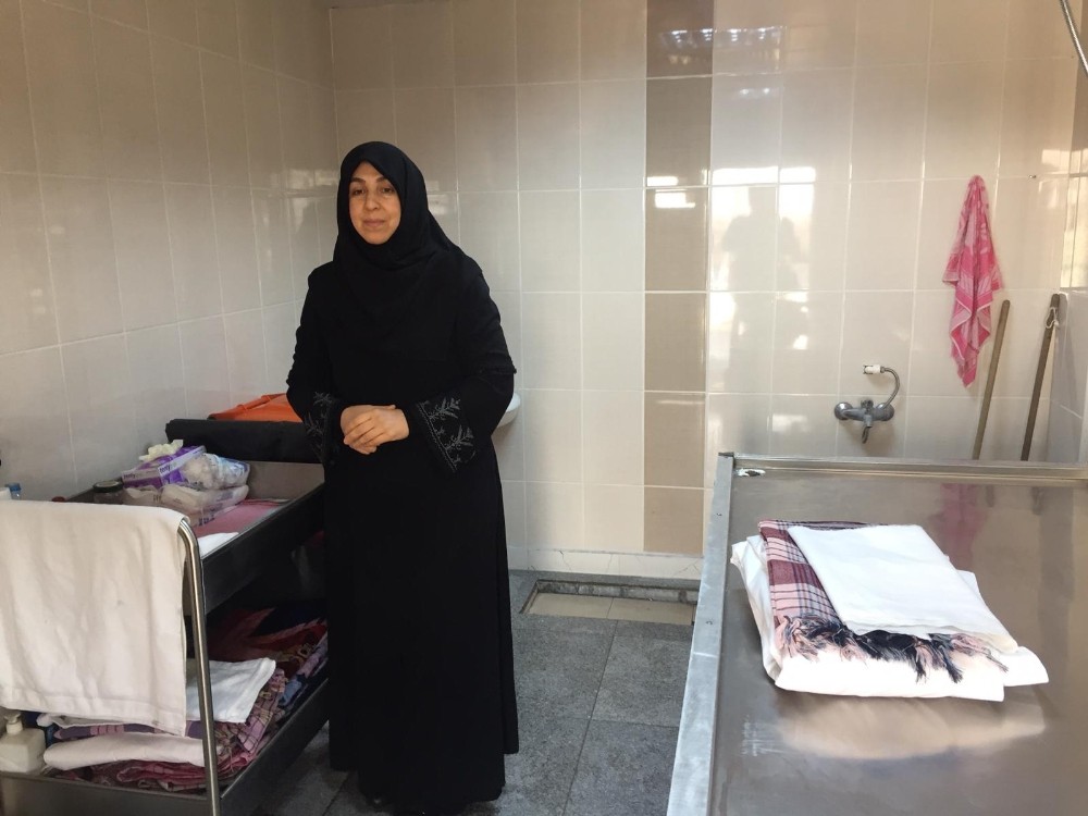 Kadın gassal mesleğin zorluklarını anlattı 