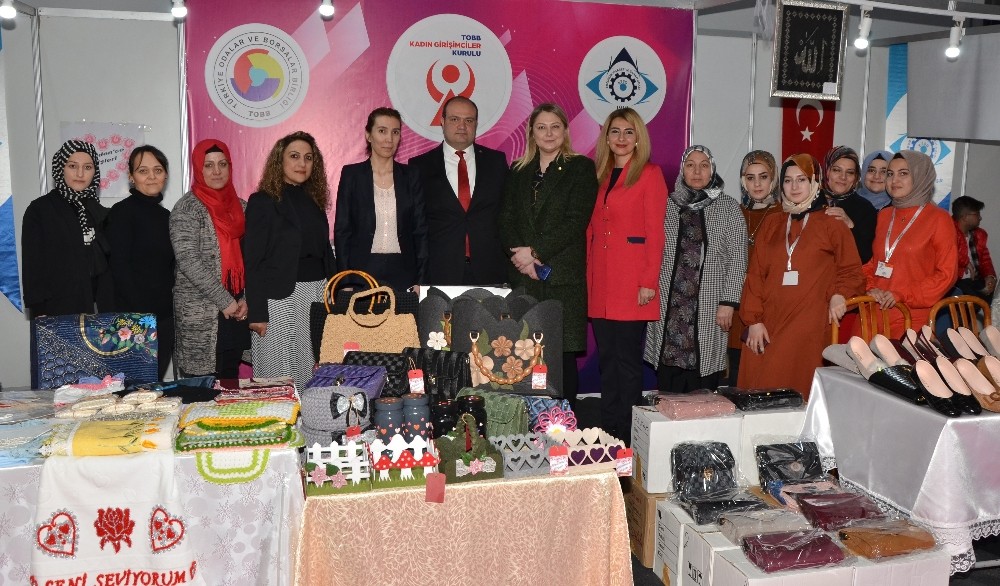 Kadın girişimciler evlilik fuarına renk kattı Yeni Akit