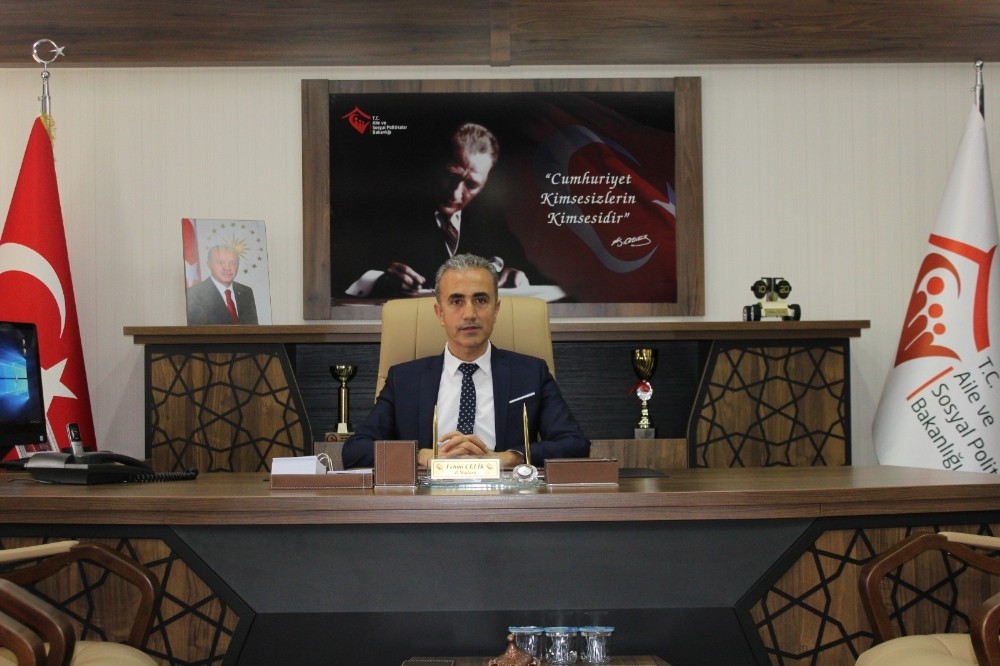 Kadın konukevinde maske üretimi yapılıyor 