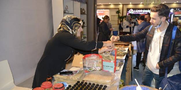 Kadın kooperatifleri ürünleri sergisine yoğun ilgi