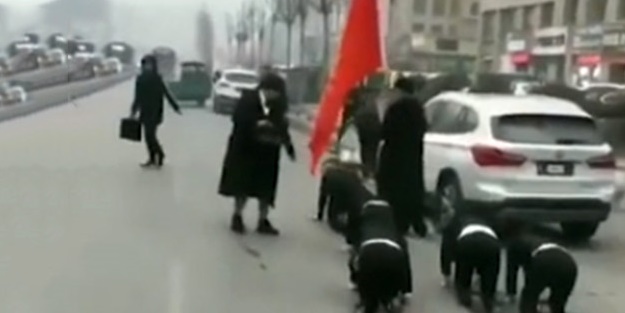 Kadın patrondan çalışanlara görülmemiş ceza!