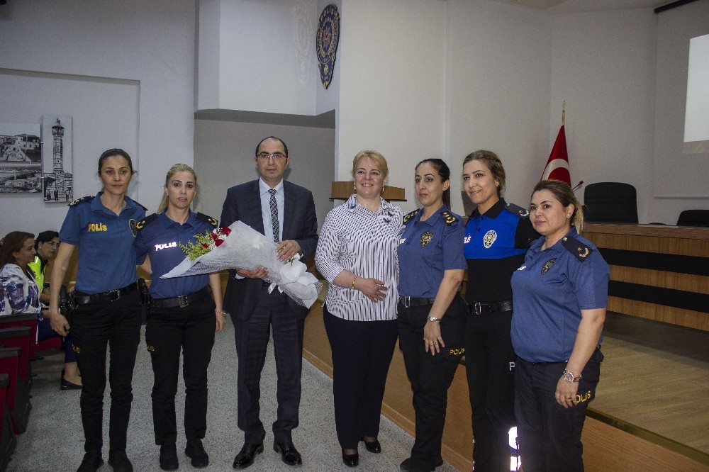 Kadın polisler meme kanseri konusunda bilgilendirildi 