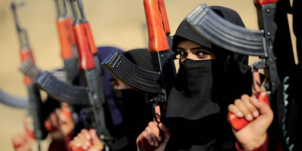 Kadın polislerin komando eğitimi