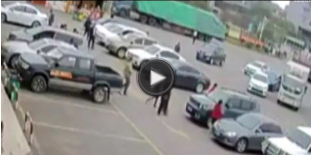 Kadın sürücü öyle bir hata yaptı ki!