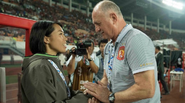 Kadın teknik direktör tarihe geçti