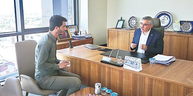 Kadın üniversitesine eğitimcilerden destek