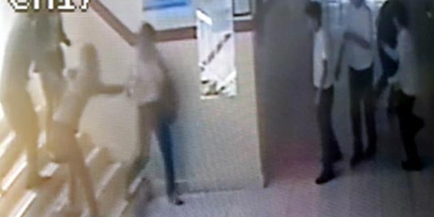 Kadın veliden kadın öğretmene dayak