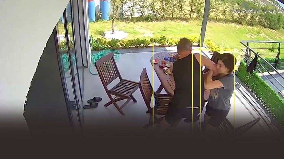 Kadına şiddet görüntüleri ortaya çıktı! CHP’li Berhan Şimşek’ten istifa kararı