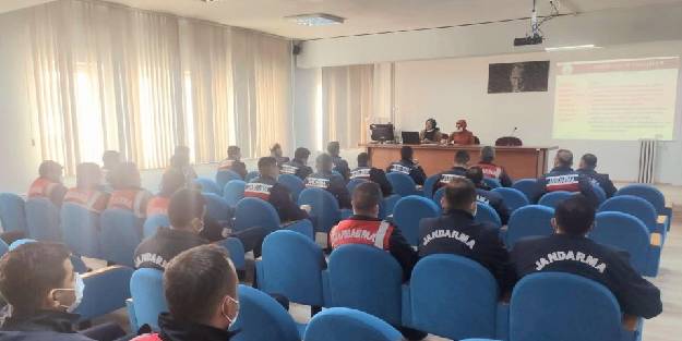 Kadına yönelik şiddetle mücadele semineri verildi