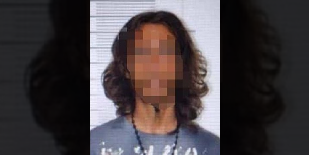 Kadını taciz etti, müdahale eden polise saldırdı!
