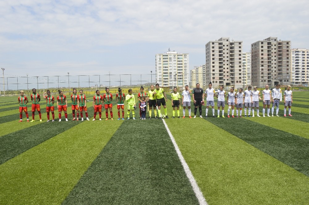 Kadınlar 1. Ligi: Amedsportif Faaliyetler: 1 - ALG Spor: 5 