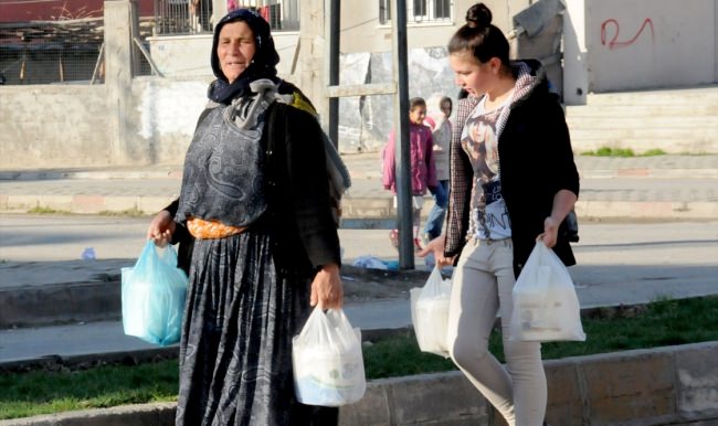 Kadınlar Günü'nü çalışarak geçiriyorlar