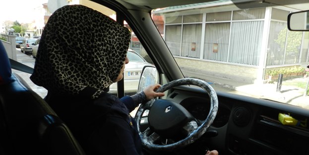 Kadınlar trafiği işgal ediyor