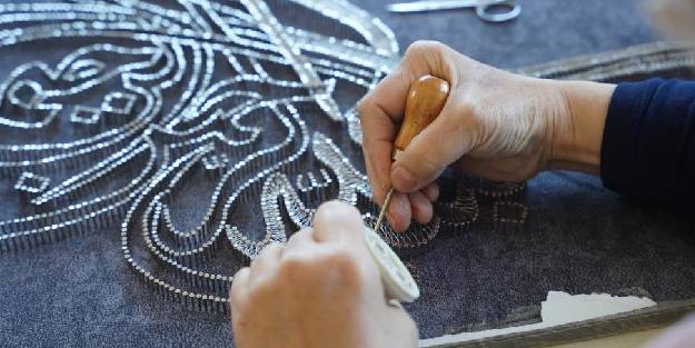 Kadınlara ‘altın bilezik’