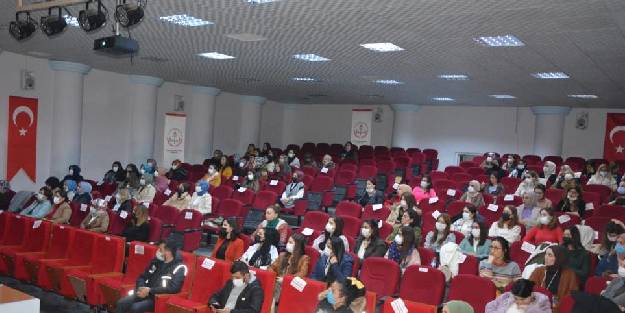 Kadınlara KADES uygulaması tanıtıldı