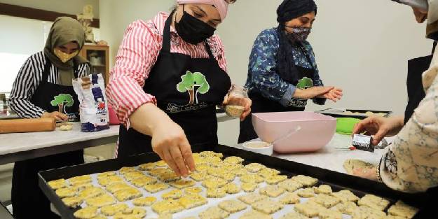  Kadınlara pastacılık konusunda profosyonel destek