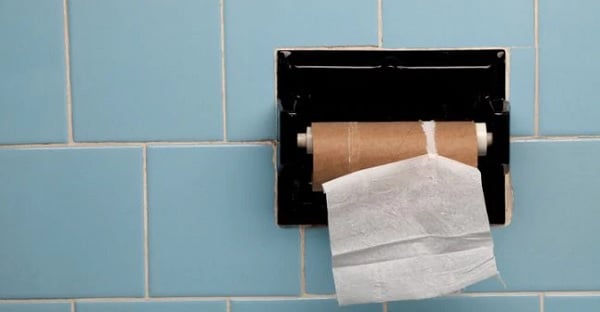 Kadınlarda idrar kaçırma neden olur? | Kadınlarda idrar kaçırma tedavisi var mı?