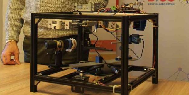 Kadınlarda kanseri 3 dakikada belirleyen cihaz üretti