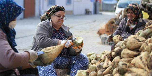 Kadınların emeği doğal pekmez
