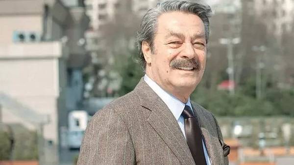 Kadir İnanır kaç yaşında?