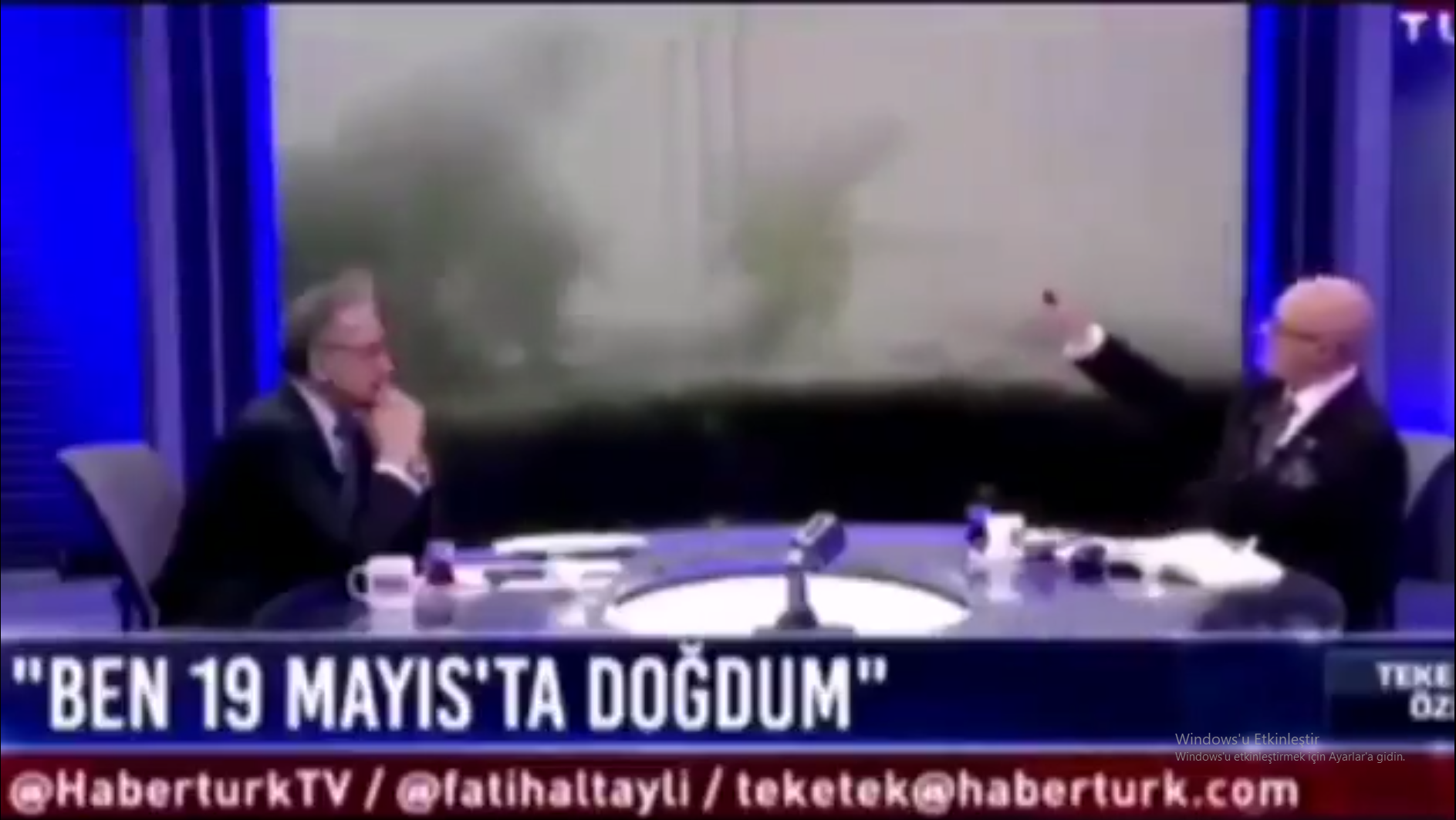 Kadir Mısıroğlu'na hakaret eden Kemalist laikler Erol Mütercimler'e ne diyecek?