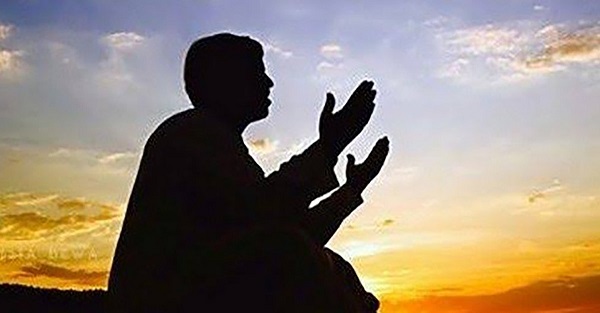 Kadir suresi okunuşu faziletleri | Kadir suresi neye iyi gelin nasıl okunmalı?