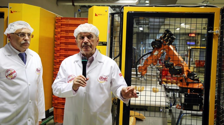 Kadir Topbaş tanıttı! Dünyada ilk yerli ve milli...