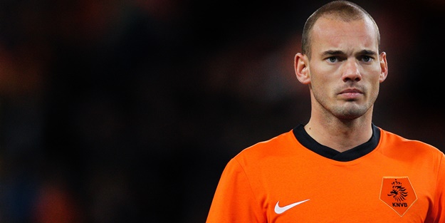 Kadroya bile giremiyor... Wesley Sneijder eriyip gidiyor!