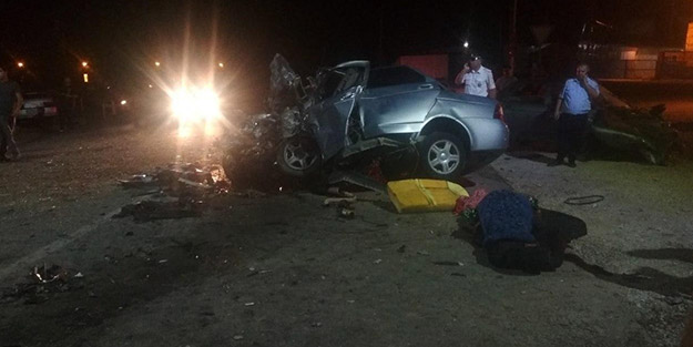 Kafa kafaya çarpışan araçlar faciaya yol açtı! Rusya'da feci kaza, ölü ve yaralılar var